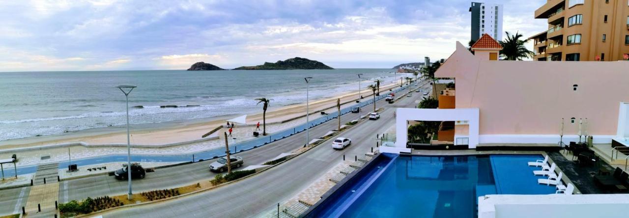 Coral Island Beach View Hotel マサトラン エクステリア 写真
