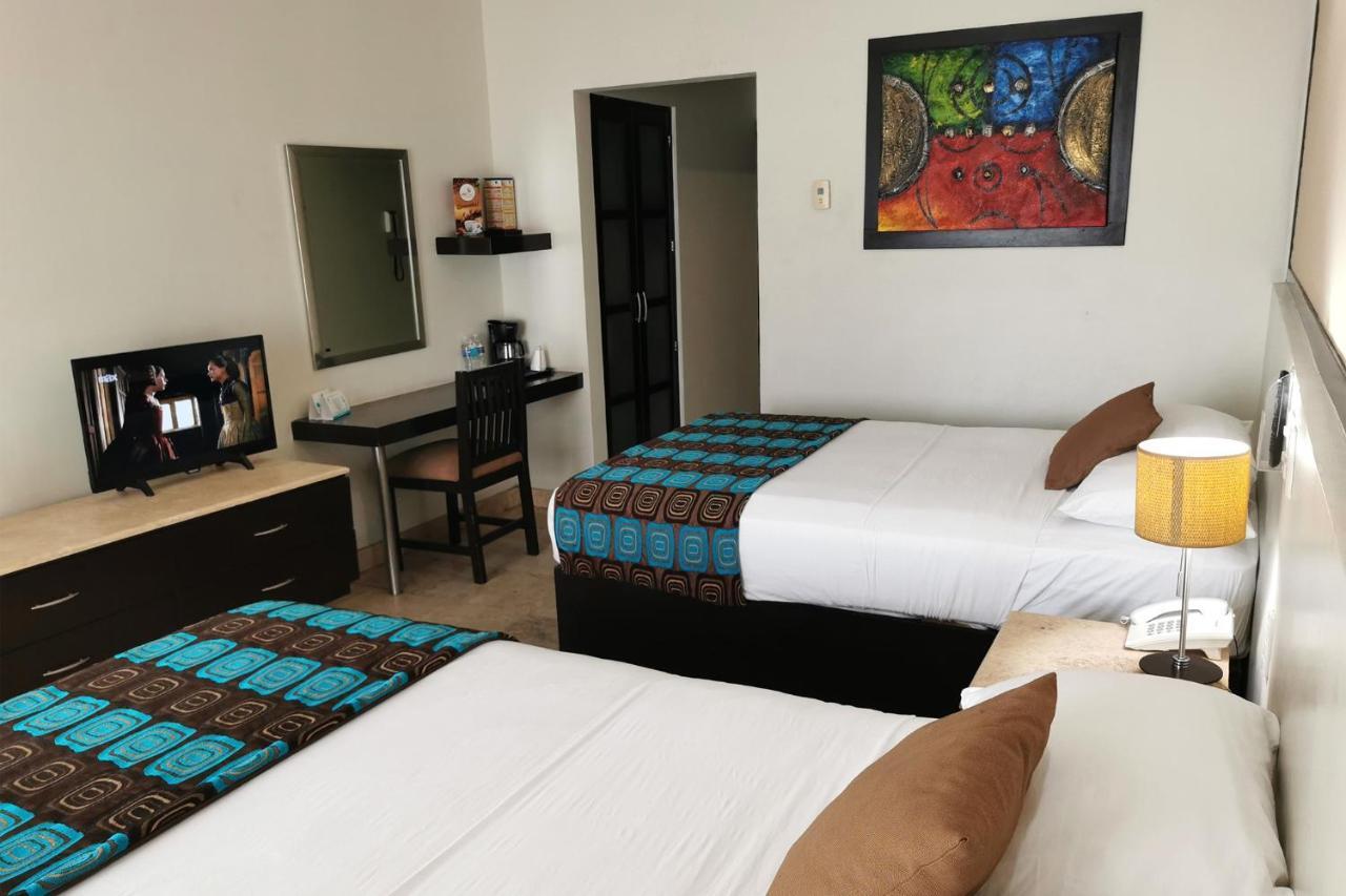 Coral Island Beach View Hotel マサトラン エクステリア 写真