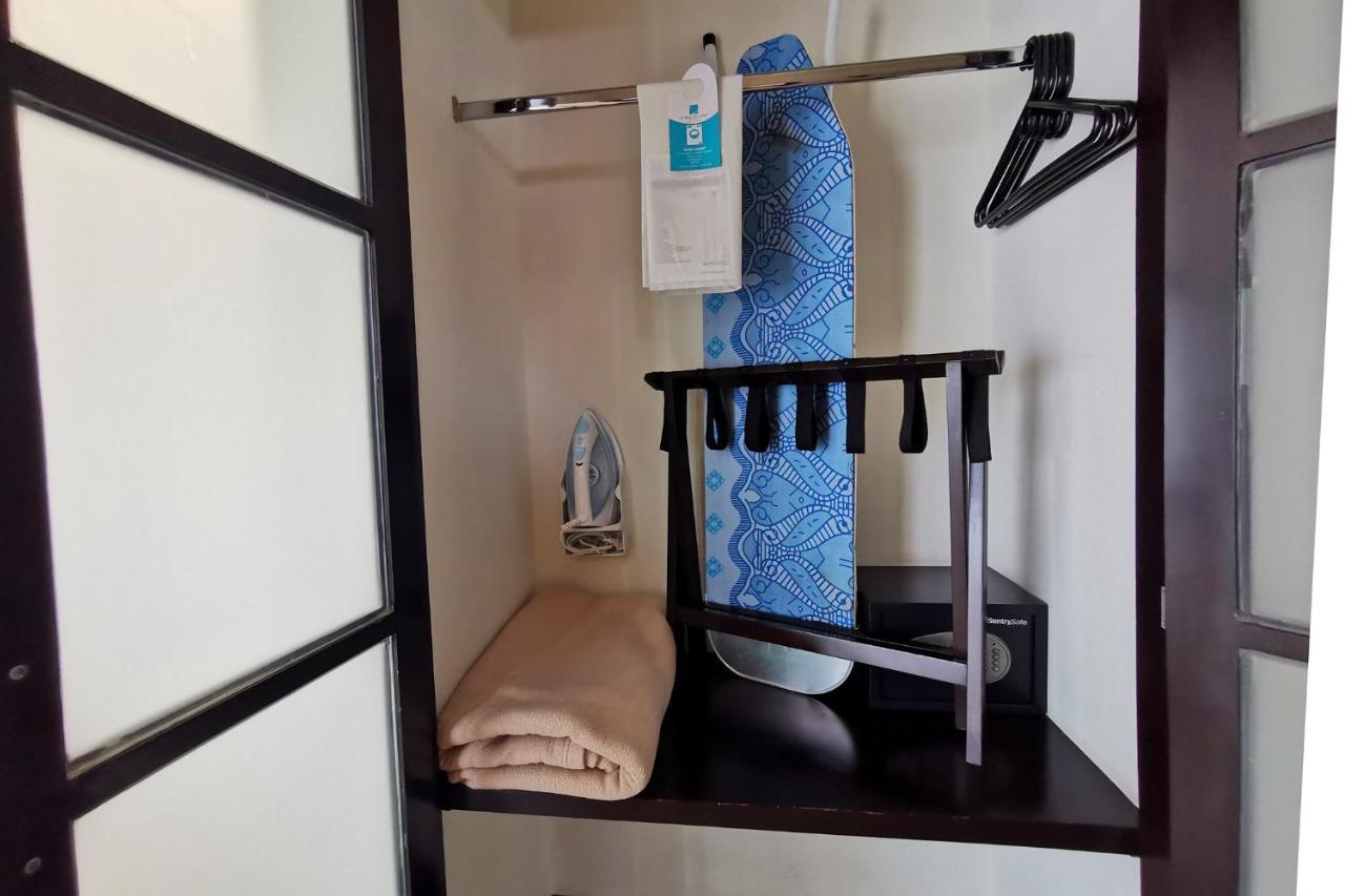 Coral Island Beach View Hotel マサトラン エクステリア 写真